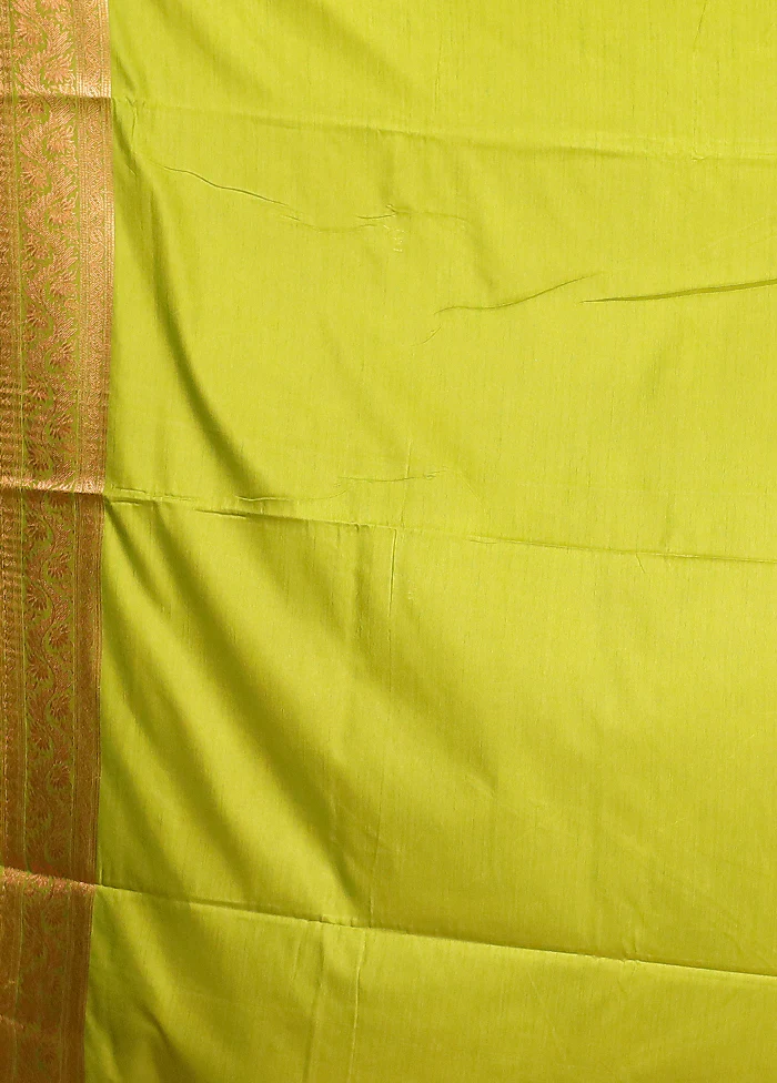 Green Dupion Silk Saree With Blouse Piece - Image 5
