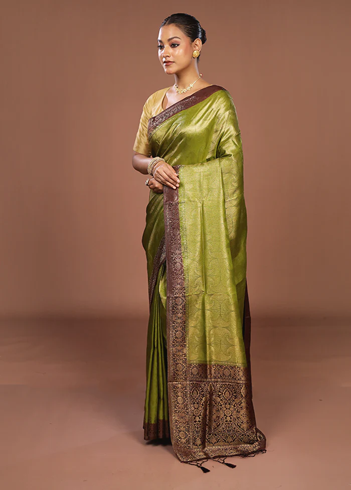Green Dupion Silk Saree With Blouse Piece - Image 4