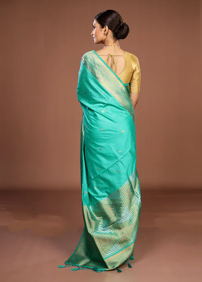 Green Dupion Silk Saree With Blouse Piece - Image 3