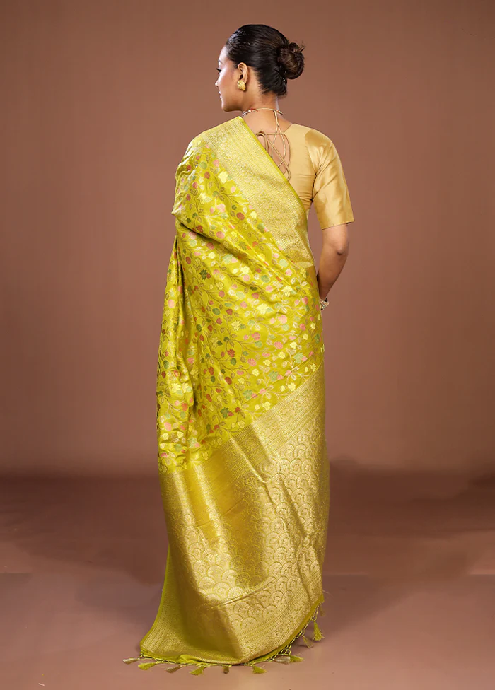 Green Dupion Silk Saree With Blouse Piece - Image 3