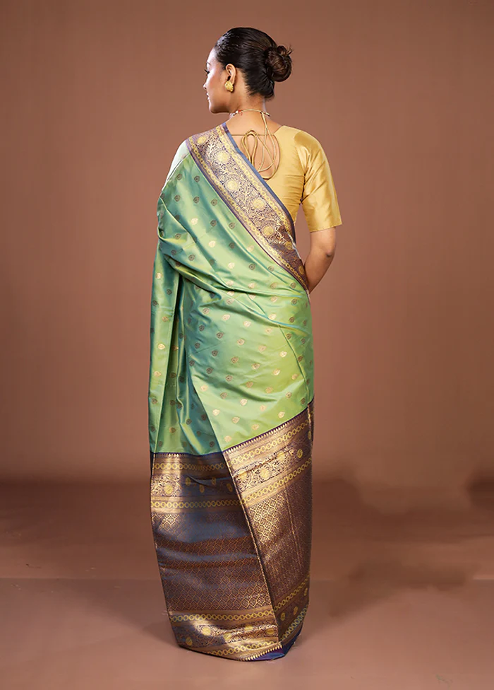 Green Dupion Silk Saree With Blouse Piece - Image 3