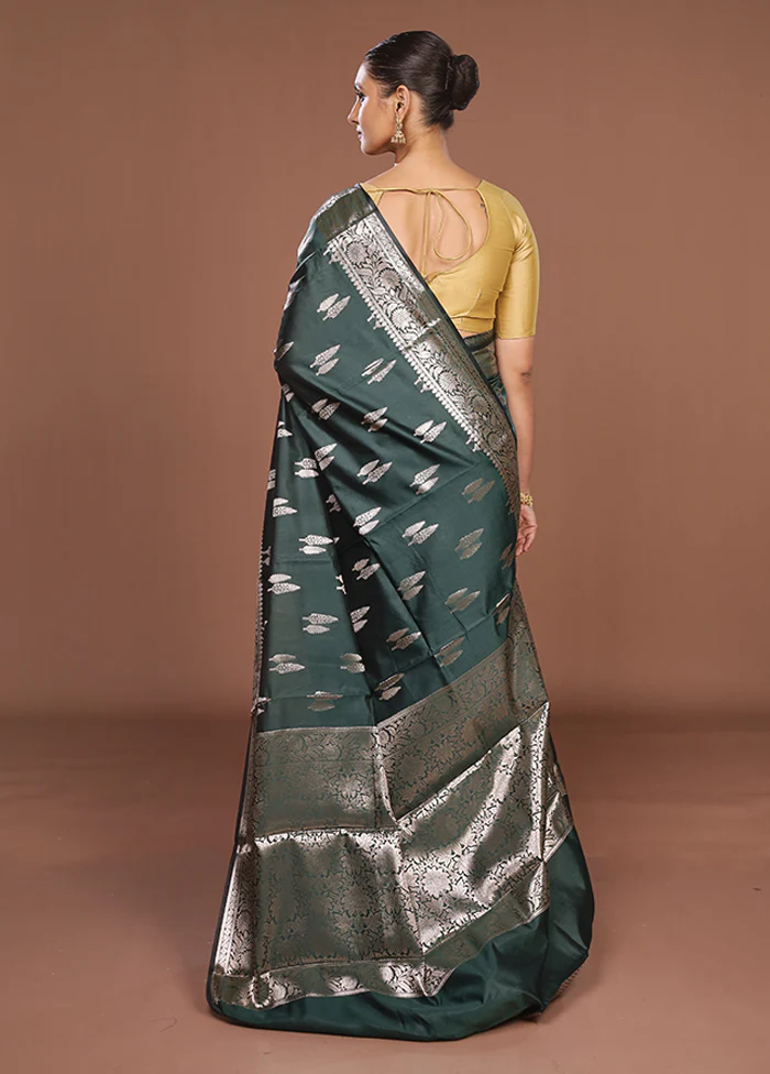 Green Dupion Silk Saree With Blouse Piece - Image 3
