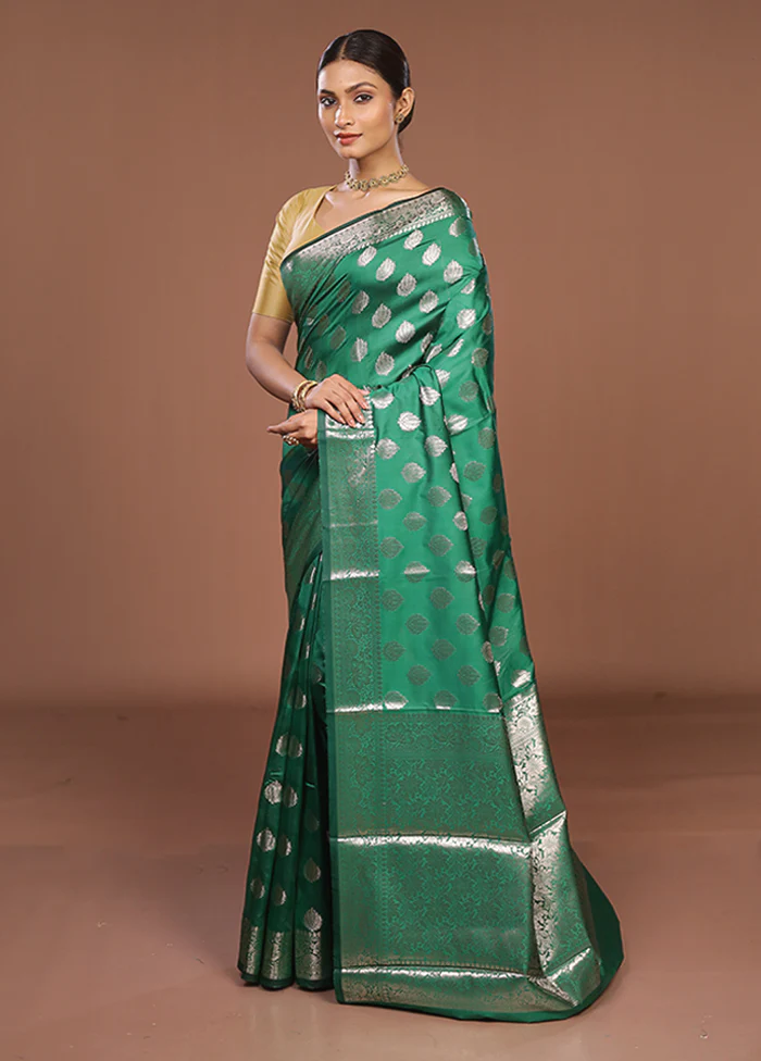 Green Dupion Silk Saree With Blouse Piece - Image 4