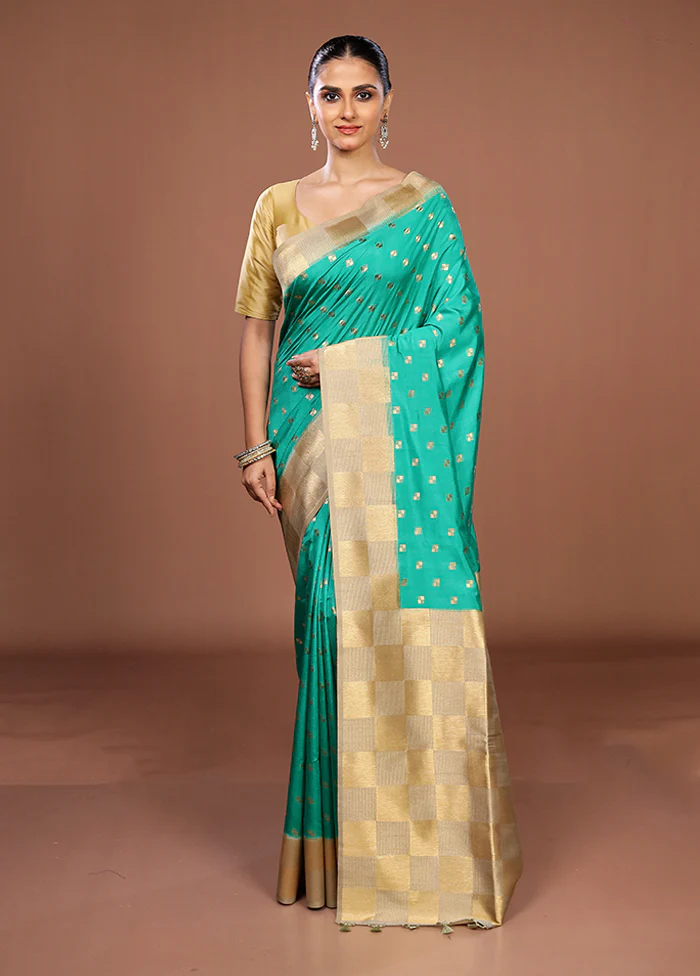 Green Dupion Silk Saree With Blouse Piece - Image 2