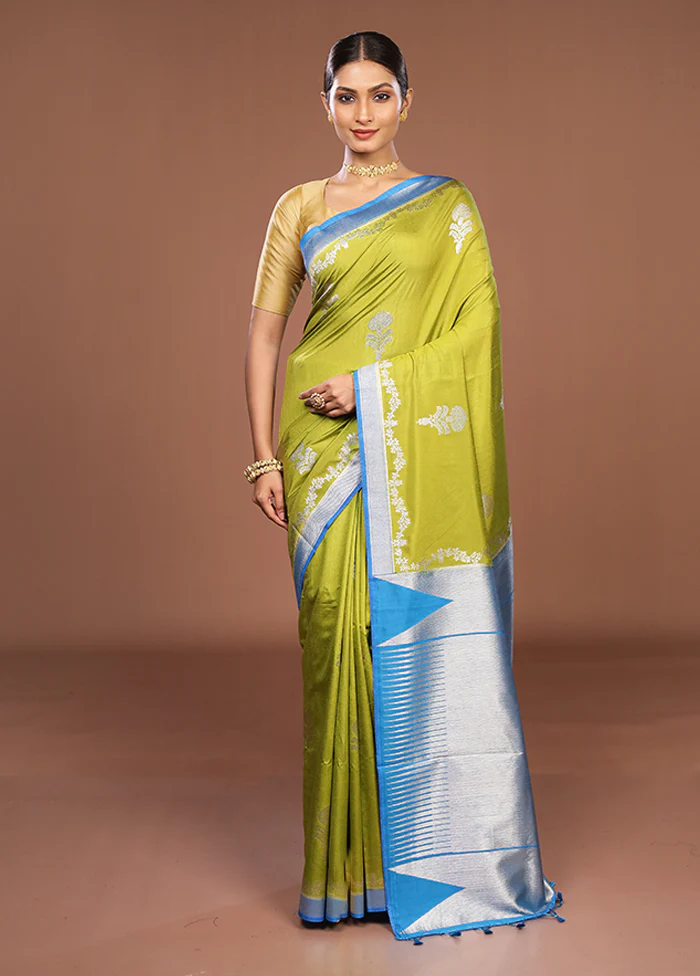 Green Dupion Silk Saree With Blouse Piece - Image 2