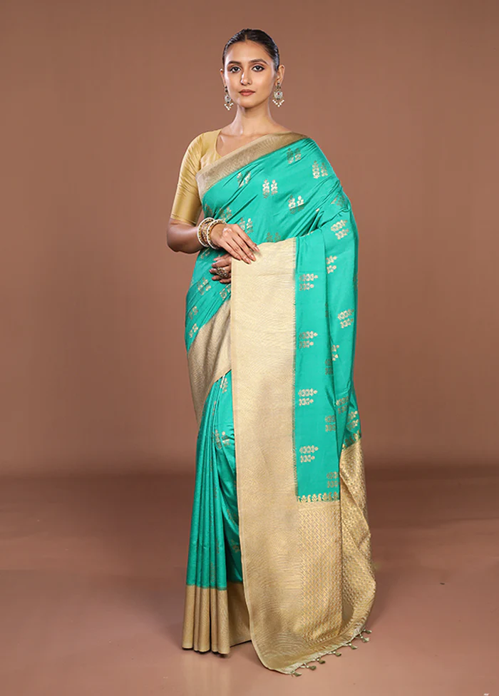 Green Dupion Silk Saree With Blouse Piece - Image 2