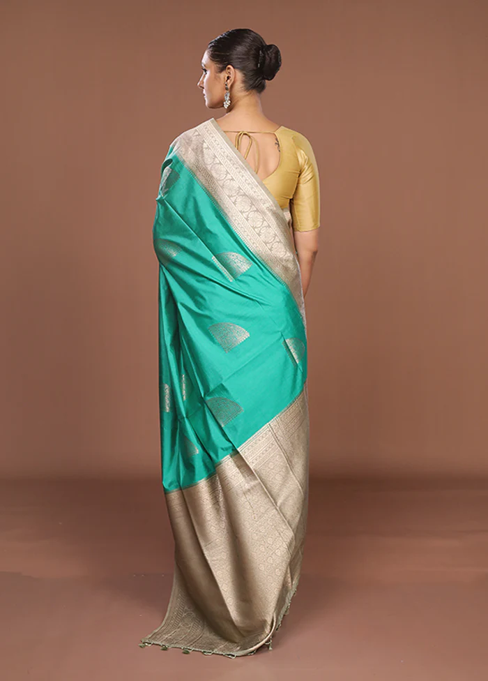Green Dupion Silk Saree With Blouse Piece - Image 3