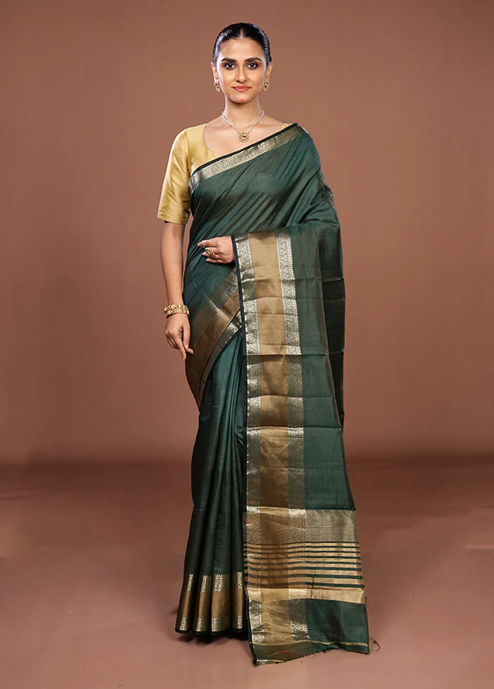 Green Dupion Silk Saree With Blouse Piece - Image 2