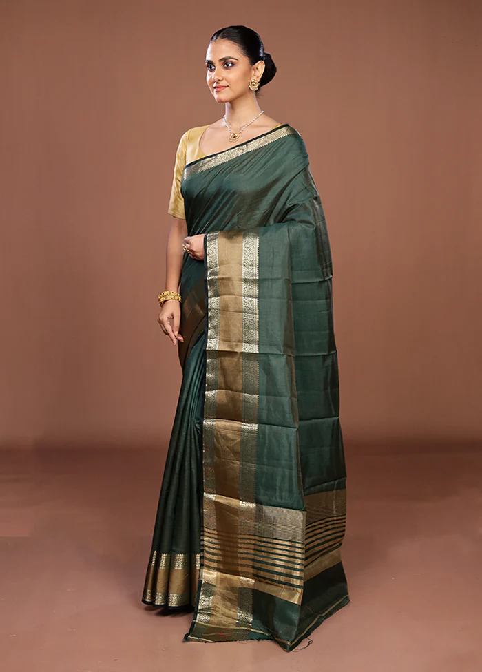 Green Dupion Silk Saree With Blouse Piece - Image 4