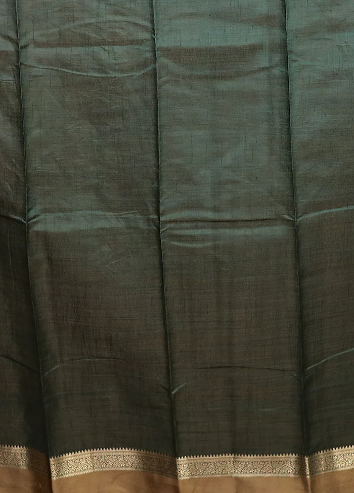 Green Dupion Silk Saree With Blouse Piece - Image 5