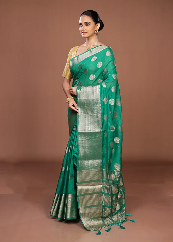 Green Dupion Silk Saree With Blouse Piece - Image 4