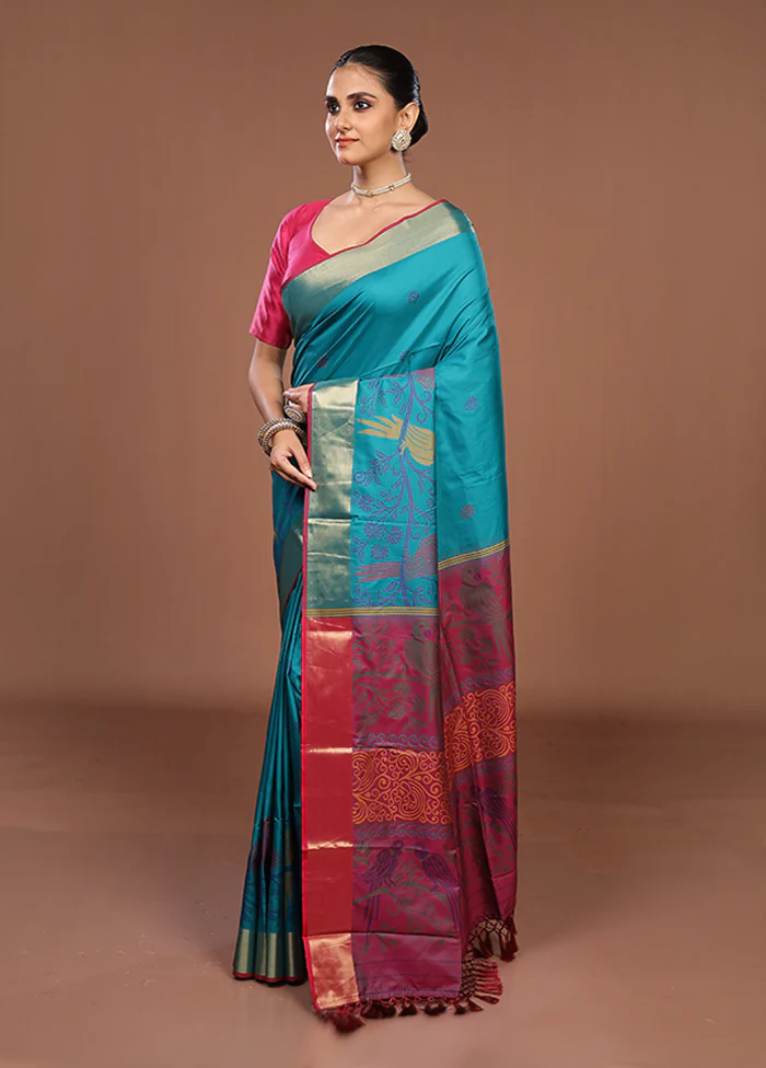 Green Dupion Silk Saree With Blouse Piece - Image 4