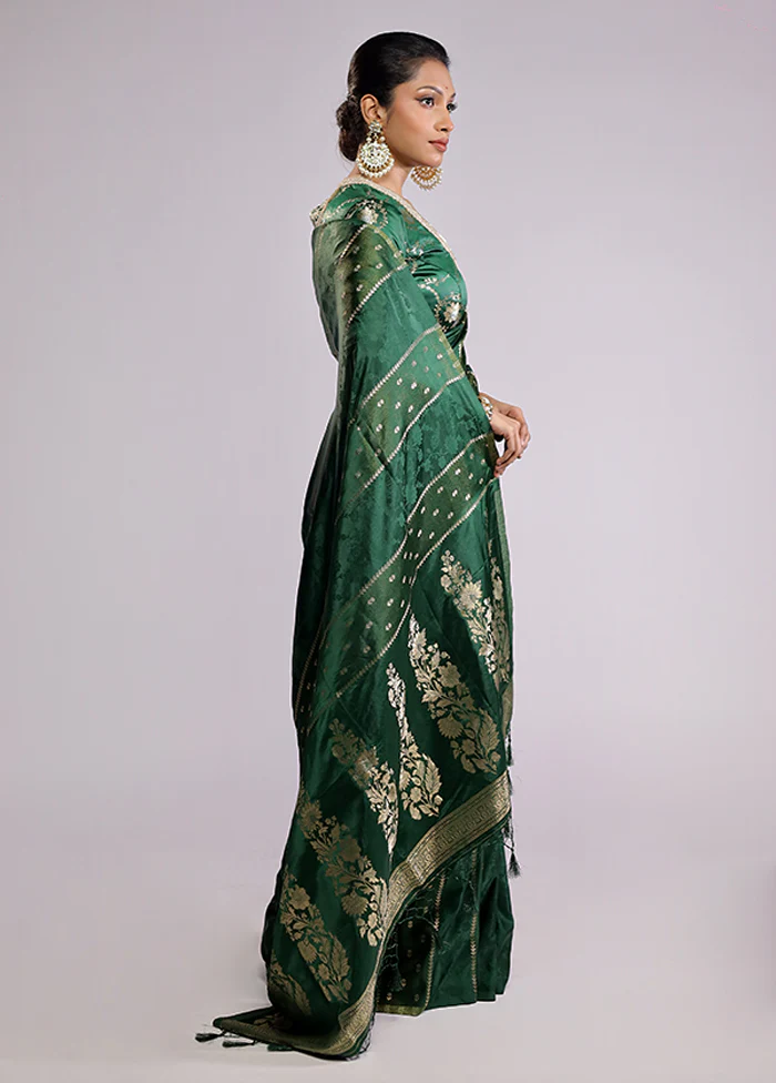 Green Dupion Silk Saree With Blouse Piece - Image 4