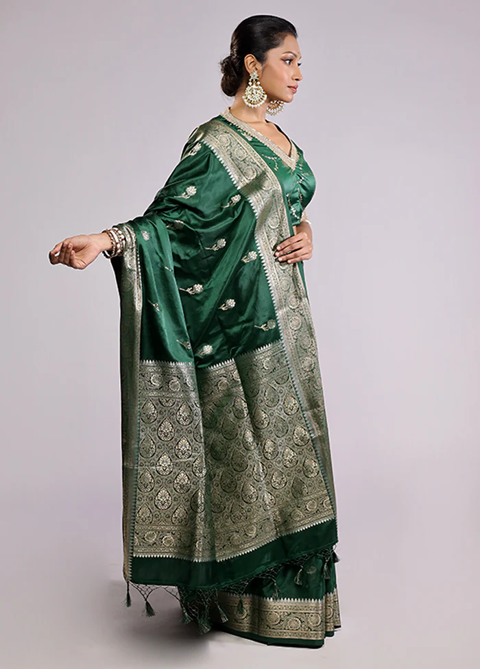 Green Dupion Silk Saree With Blouse Piece - Image 4