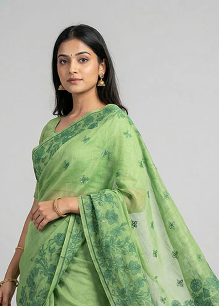 Green Dupion Silk Saree With Blouse Piece - Image 2