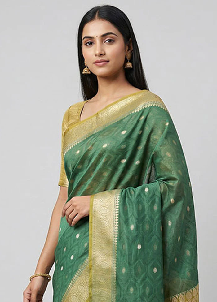 Green Dupion Silk Saree With Blouse Piece - Image 2