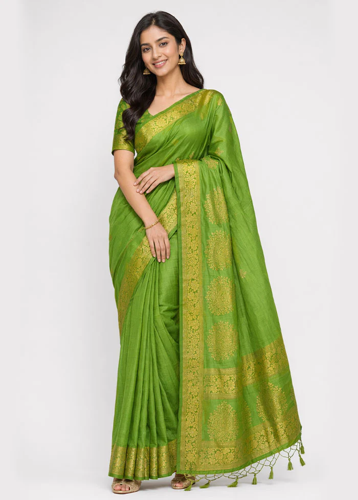 Green Dupion Silk Saree With Blouse Piece