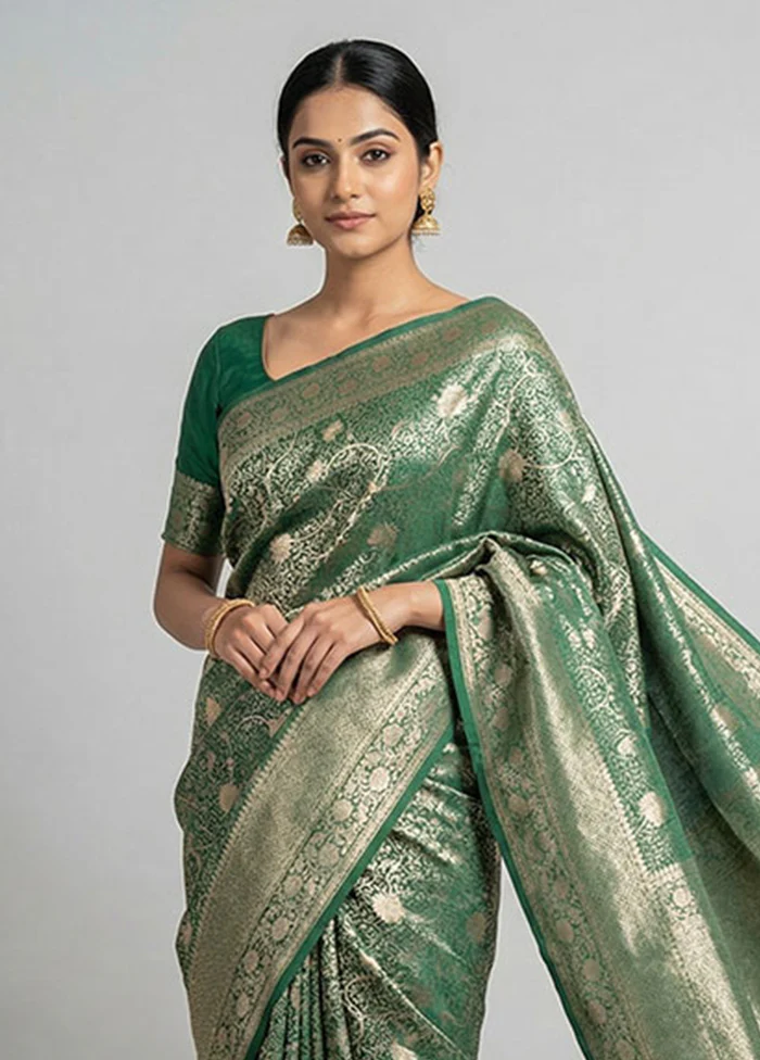 Green Dupion Silk Saree With Blouse Piece - Image 2