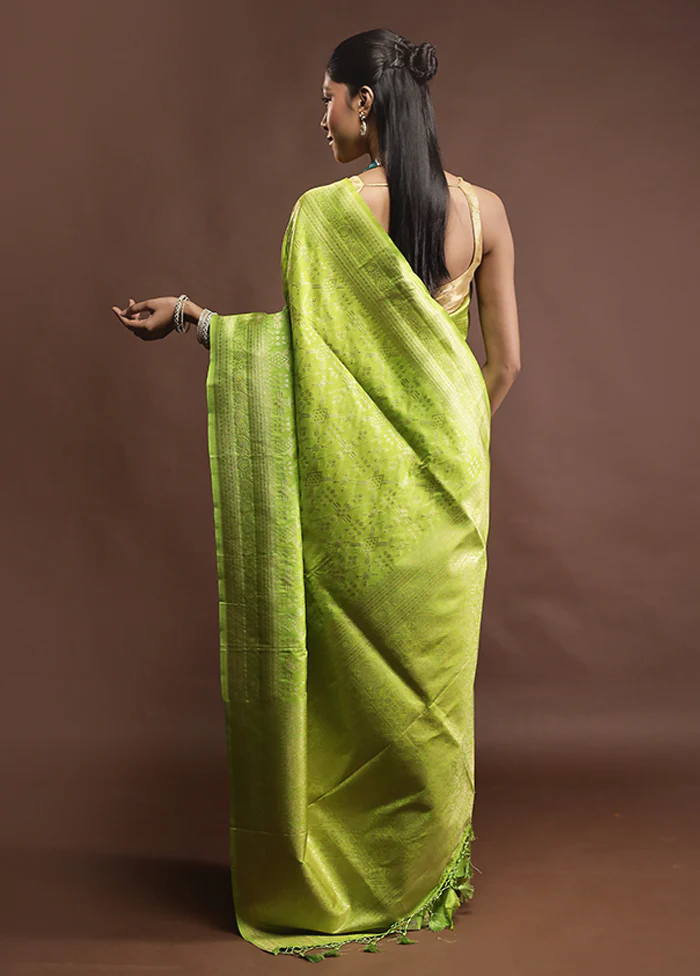 Green Dupion Silk Saree With Blouse Piece - Image 3