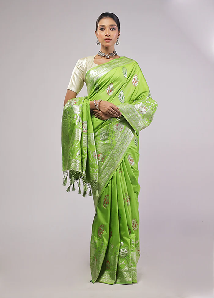 Green Dupion Silk Saree With Blouse Piece - Image 2