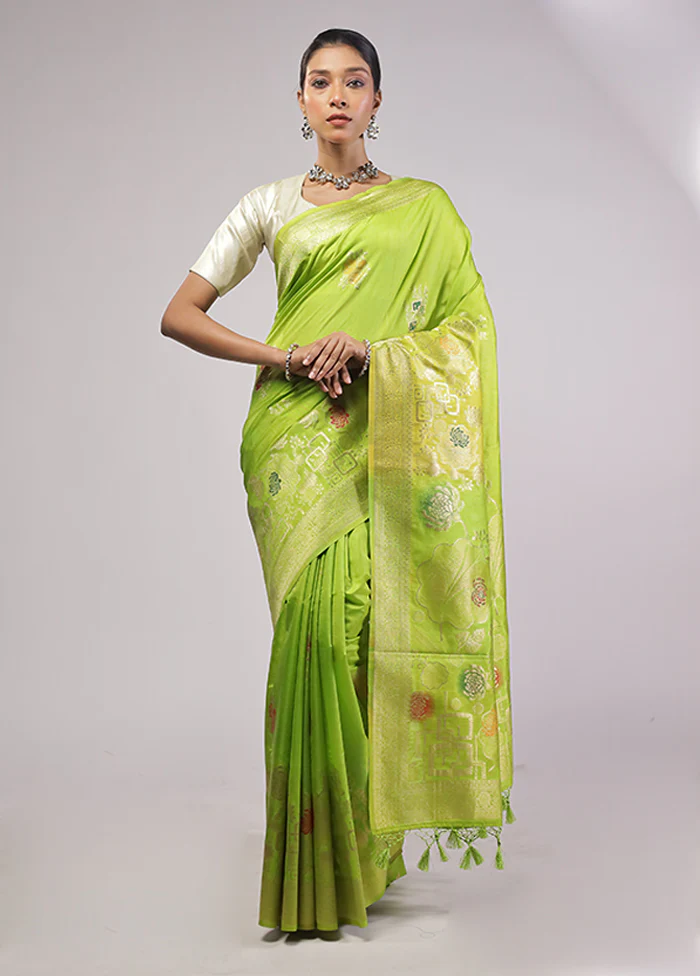 Green Dupion Silk Saree With Blouse Piece - Image 2