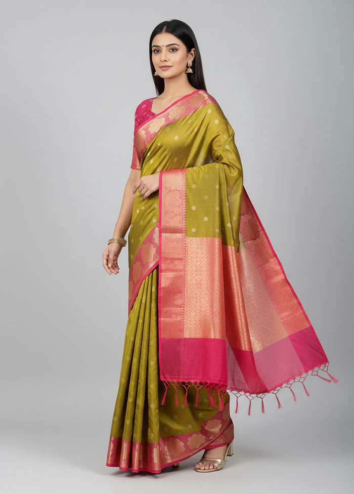 Green Dupion Silk Saree With Blouse Piece