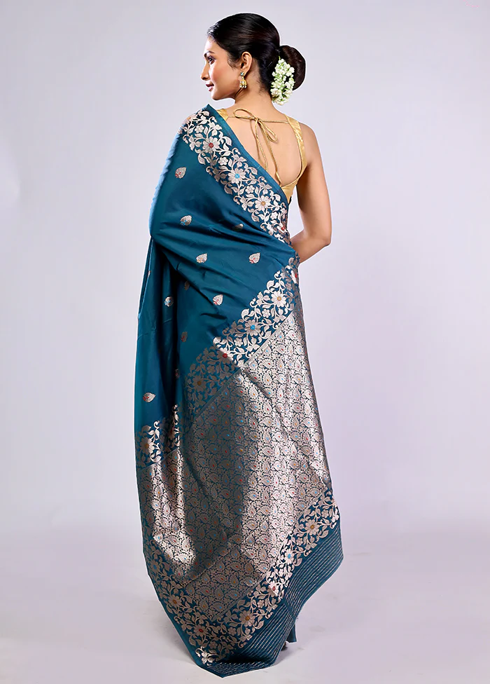 Green Dupion Silk Saree With Blouse Piece - Image 3