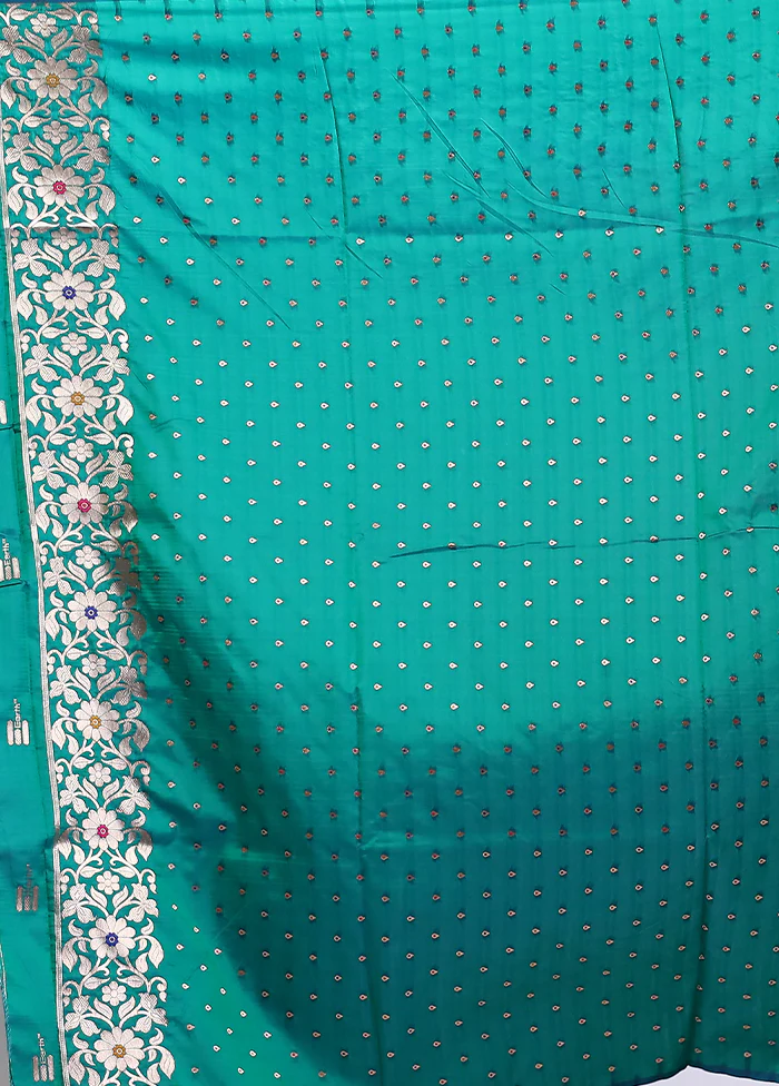 Green Dupion Silk Saree With Blouse Piece - Image 5