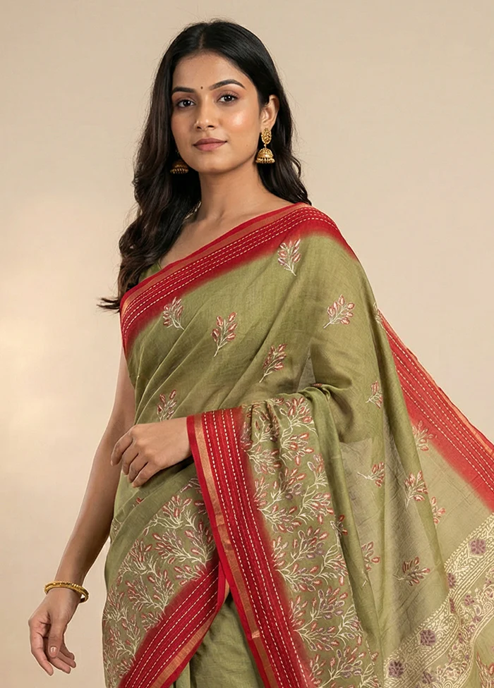 Green Dupion Silk Saree With Blouse Piece - Image 2