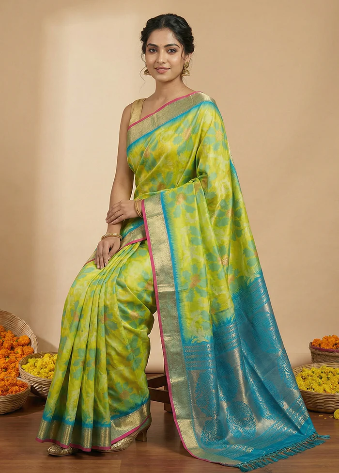 Green Dupion Silk Saree With Blouse Piece - Image 3