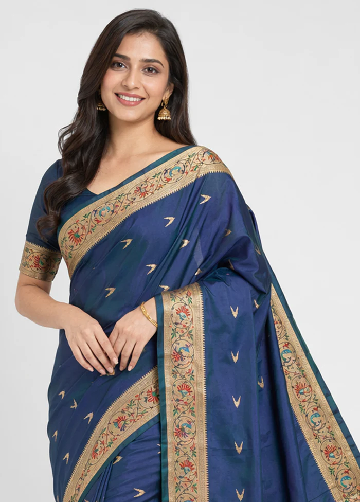Green Dupion Silk Saree With Blouse Piece - Image 2