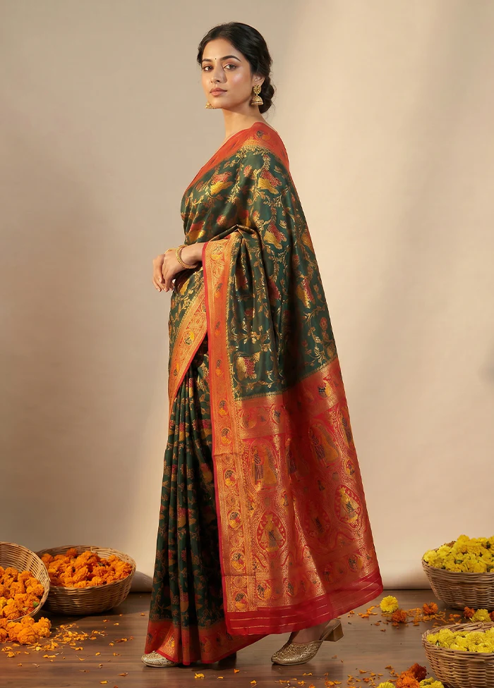 Green Dupion Silk Saree With Blouse Piece - Image 4