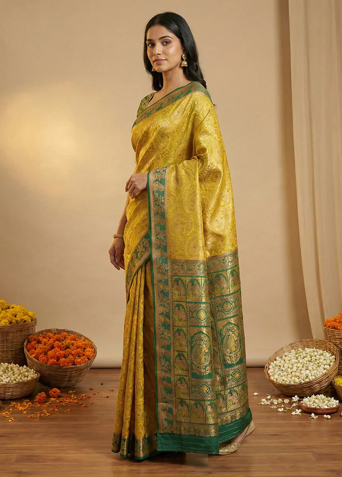 Green Dupion Silk Saree With Blouse Piece - Image 4