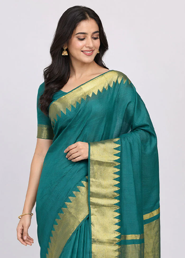 Green Dupion Silk Saree With Blouse Piece - Image 2