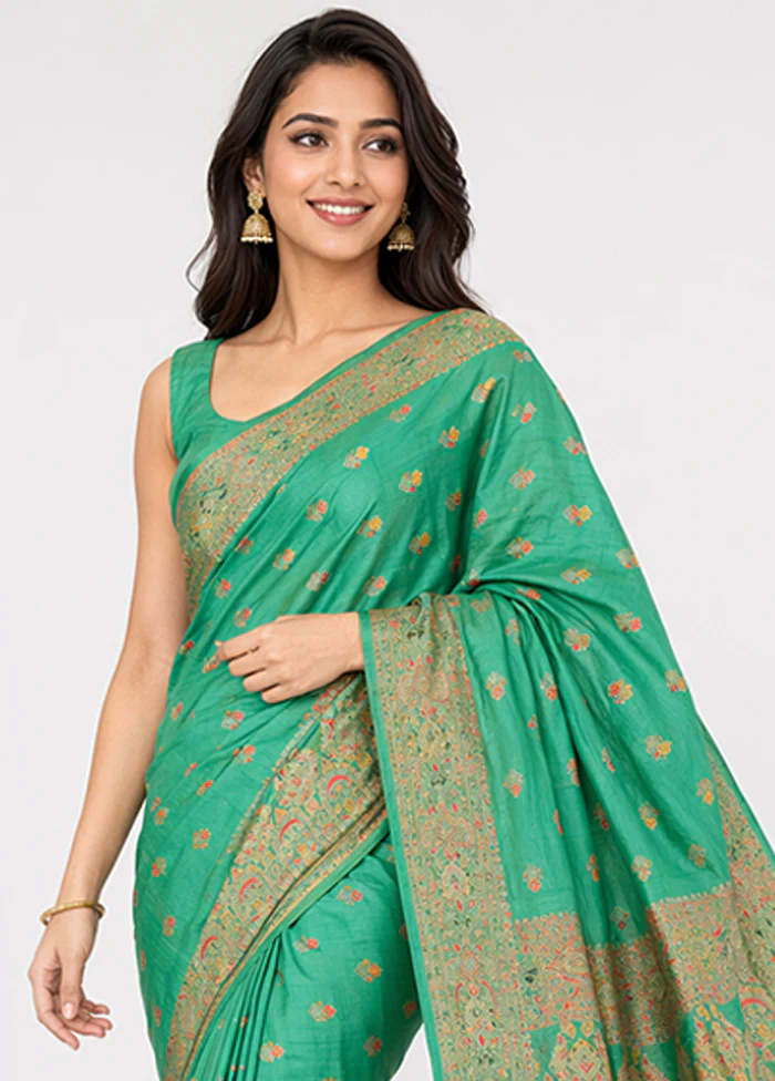 Green Dupion Silk Saree With Blouse Piece - Image 2