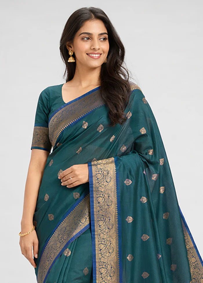 Green Dupion Silk Saree With Blouse Piece - Image 2