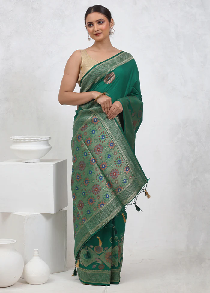 Green Dupion Silk Saree With Blouse Piece - Image 2