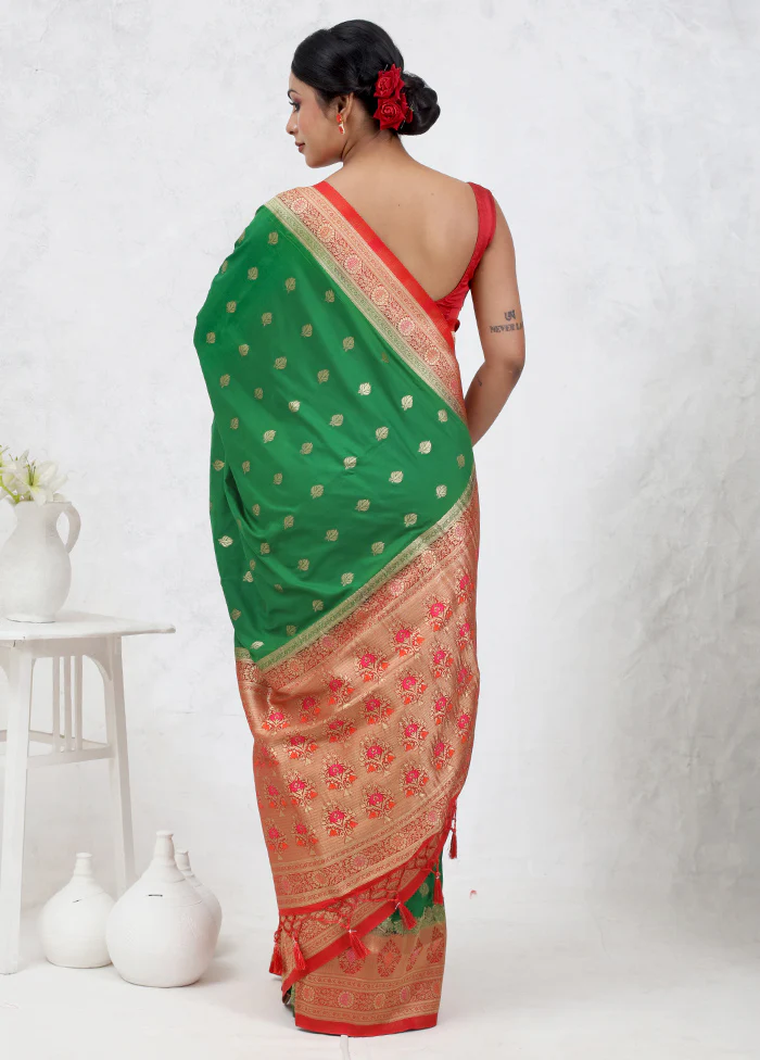 Green Dupion Silk Saree With Blouse Piece - Image 3