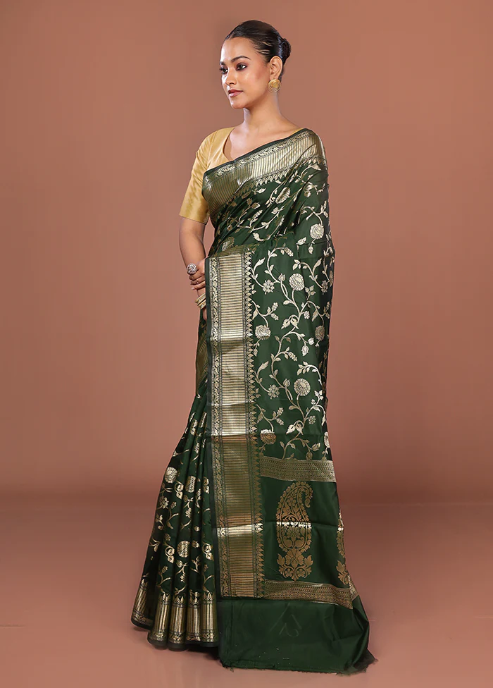 Green Dupion Silk Saree With Blouse Piece - Image 4