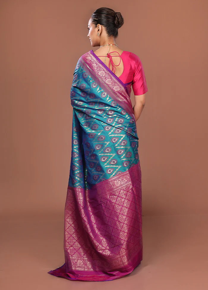 Green Dupion Silk Saree With Blouse Piece - Image 3
