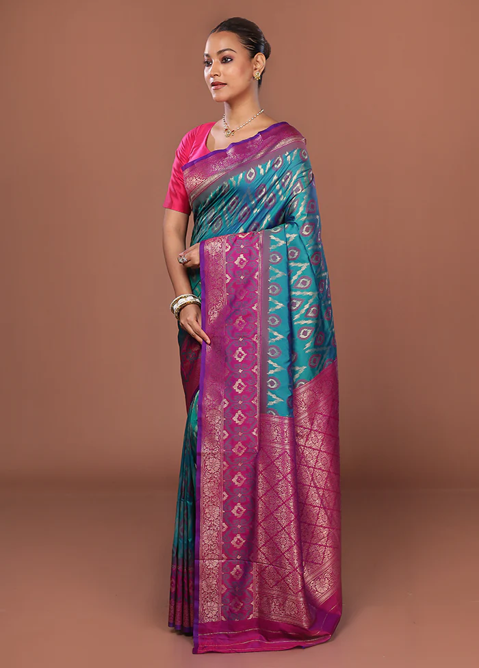 Green Dupion Silk Saree With Blouse Piece - Image 4