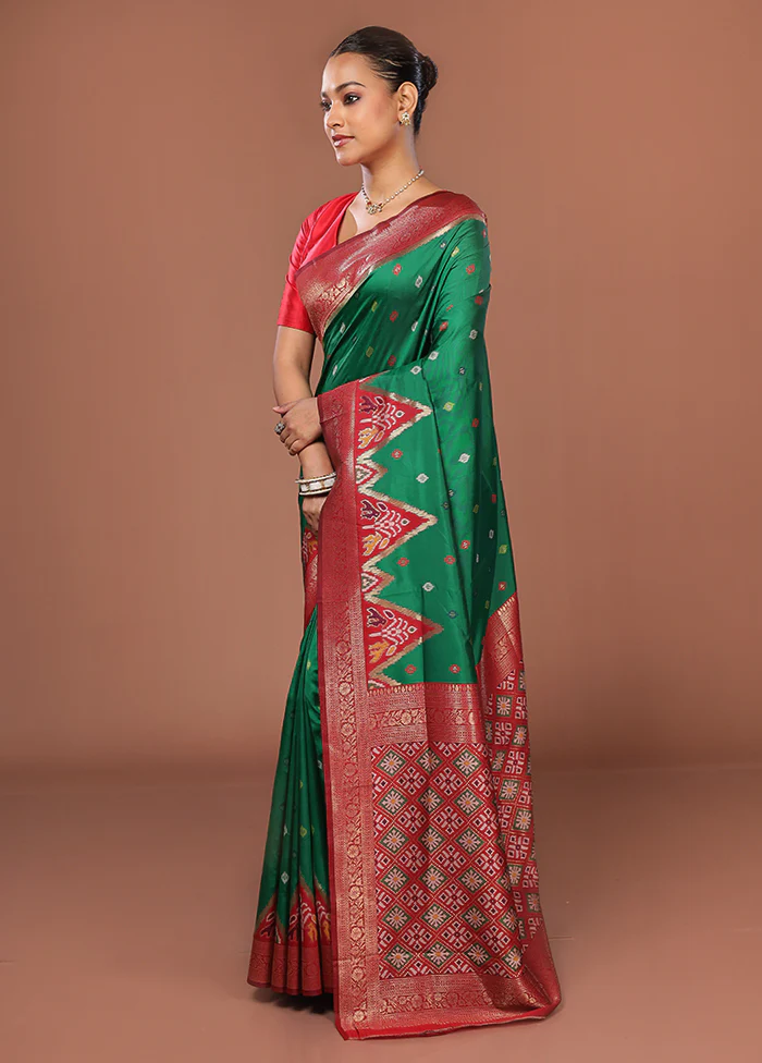Green Dupion Silk Saree With Blouse Piece - Image 4