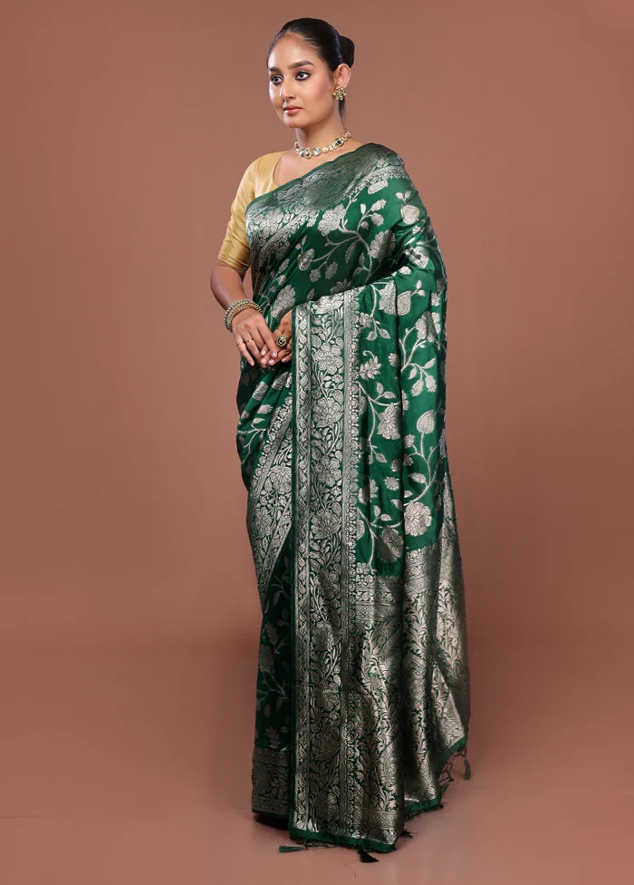 Green Dupion Silk Saree With Blouse Piece - Image 4