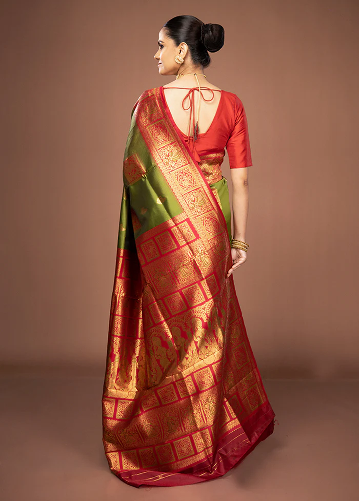 Green Dupion Silk Saree With Blouse Piece - Image 3