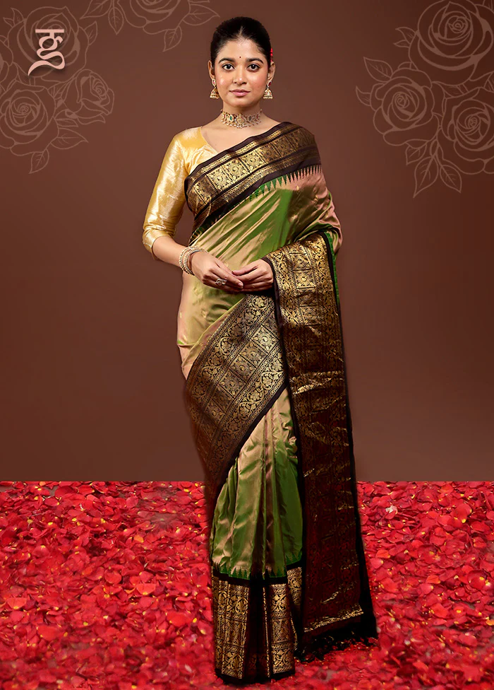 Green Gadwal Pure Silk Saree Without Blouse Piece - Image 2