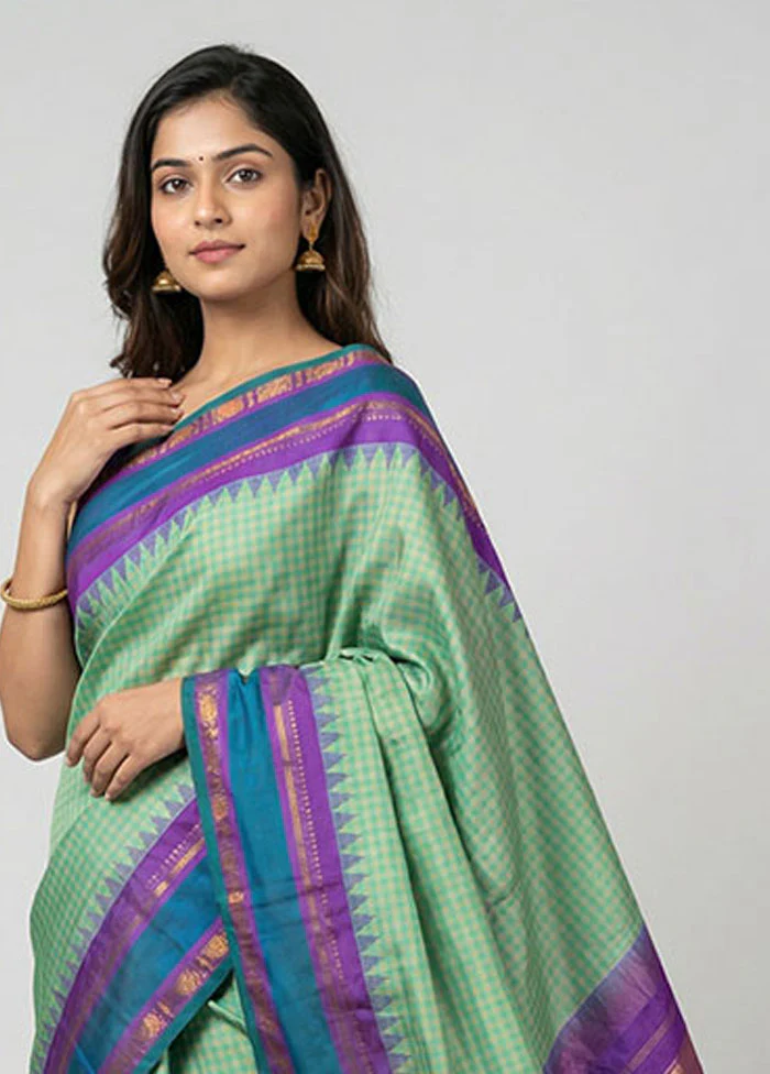 Green Gadwal Pure Silk Saree Without Blouse Piece - Image 2