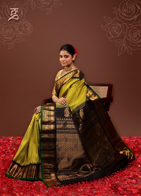 Green Gadwal Pure Silk Saree Without Blouse Piece - Image 2