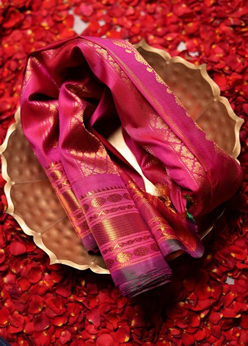 Green Gadwal Pure Silk Saree Without Blouse Piece - Image 7