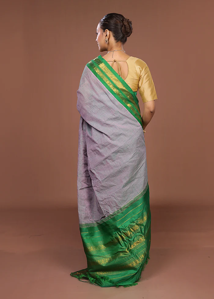 Green Gadwal Pure Silk Saree Without Blouse Piece - Image 3