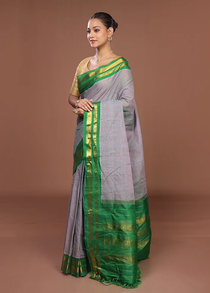 Green Gadwal Pure Silk Saree Without Blouse Piece - Image 4